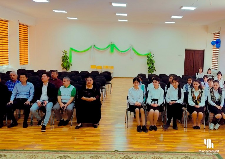 Танлов жараёнида туманда фаолият юритаётган мактабларнинг тарғиботчилари ўз фаолиятларини ёритиб бердилар