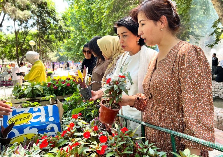 Tumanimizning faol ayollari gullar shahri – Namanganda