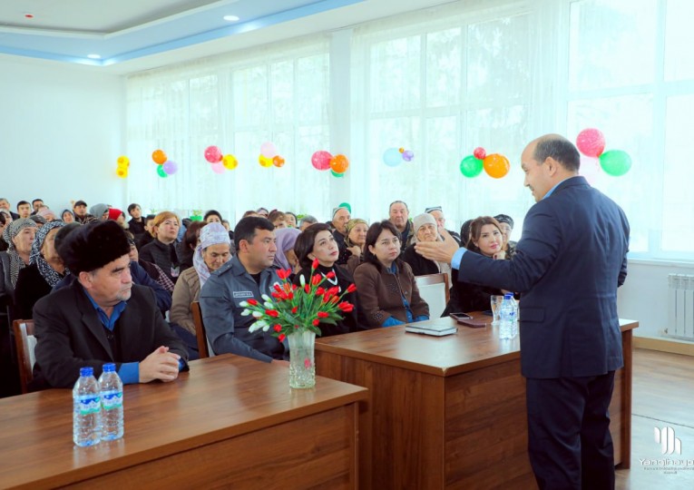 Taklif etilgan sanʼatkorlar tomonidan ijro etilgan kuy-qoʻshiqlar tadbir ruhiga yanada fayz qoʻshdi