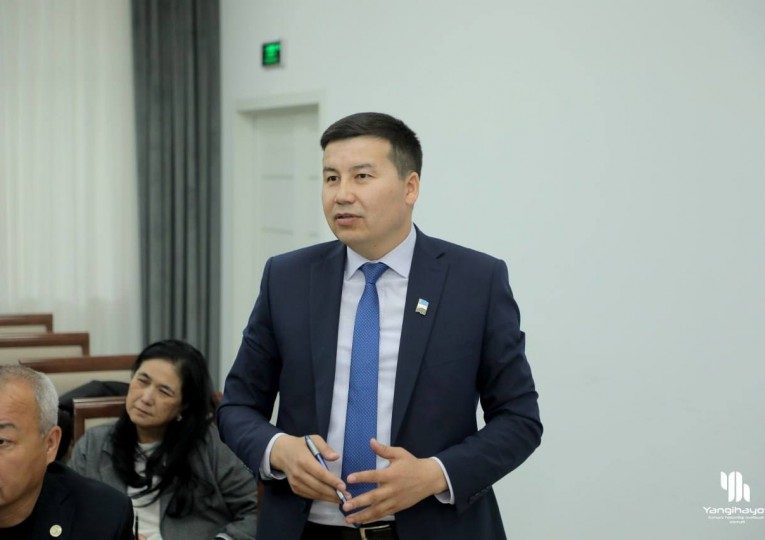 Халқ депутатлари Янгиҳаёт тумани Кенгашининг Иккинчи чақириқ ўнинчи сессияси бўлиб ўтди.