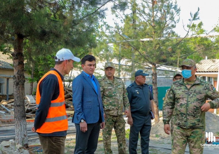 Янгиҳаёт туман мудофаа ишлар бўлимининг янги биносини  қуриш ишлари изчил давом этмоқда.