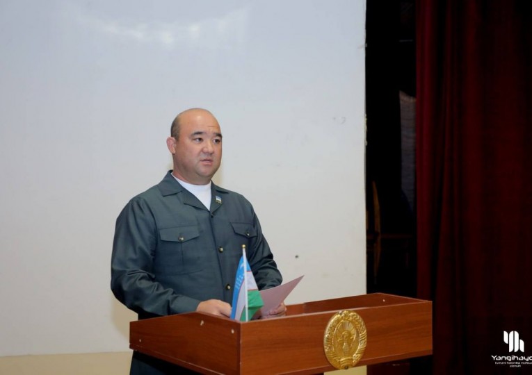 Депутатлар фуқаролар билан учрашув ўтказди