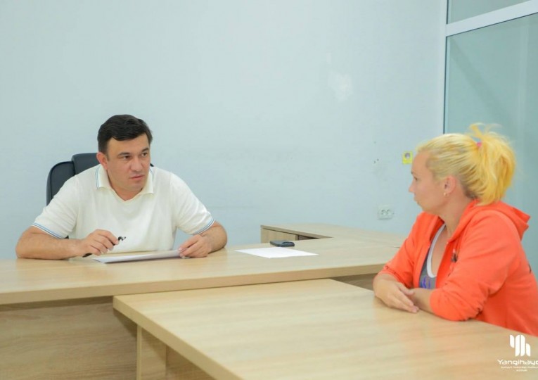 Туман ҳокими ёшлар муаммоларини ўрганди