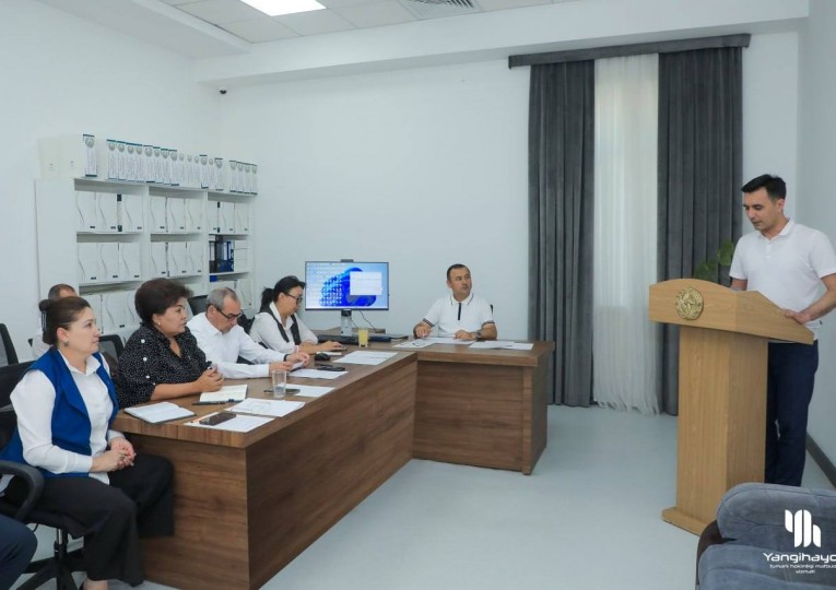 Халқ депутатлари Янгиҳаёт тумани Кенгашининг Иккинчи чақириқ ўн учинчи сессияси бўлиб ўтди.