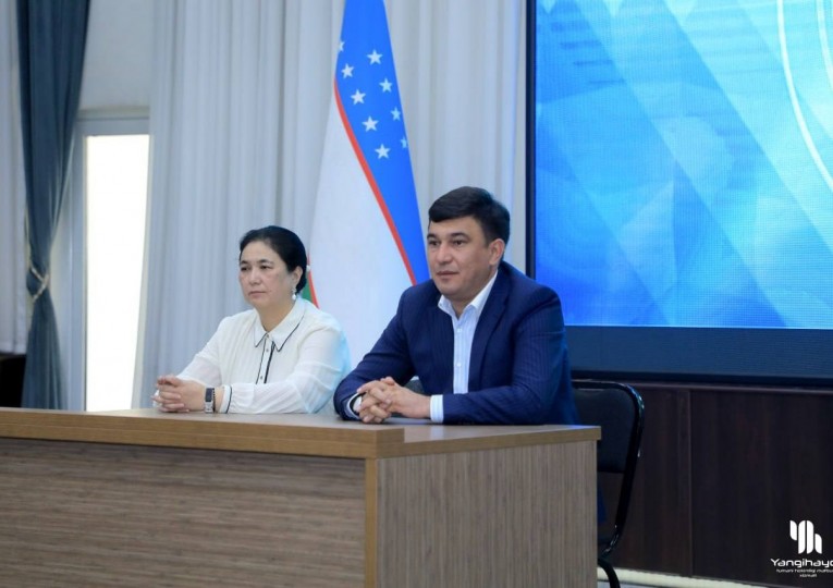 Туман ҳокими ёшлар билан учрашди