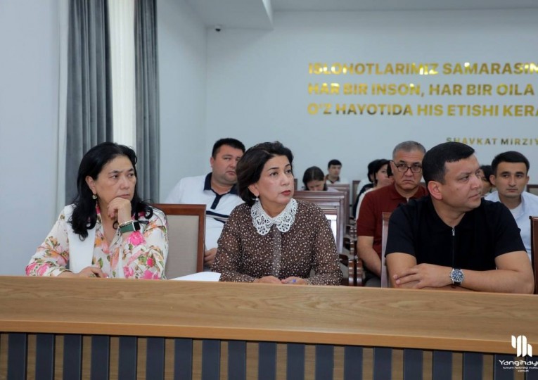 Болалар масалалари бўйича туман комиссиясининг навбатдаги йиғилиши бўлиб ўтди