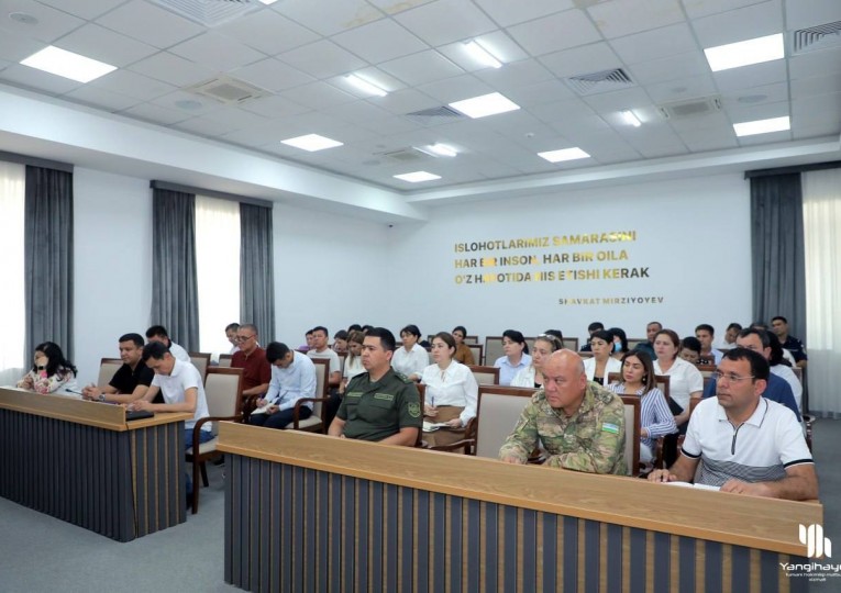 Болалар масалалари бўйича туман комиссиясининг навбатдаги йиғилиши бўлиб ўтди