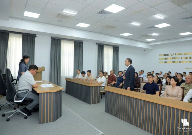 Бугун туман ҳокимлиги биносида...