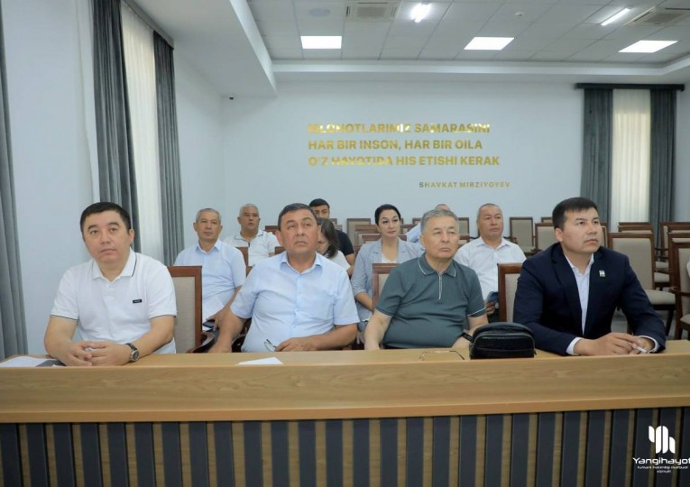 Халқ депутатлари Янгиҳаёт тумани Кенгашининг Иккинчи чақириқ ўн тўртинчи сессияси бўлиб ўтди.