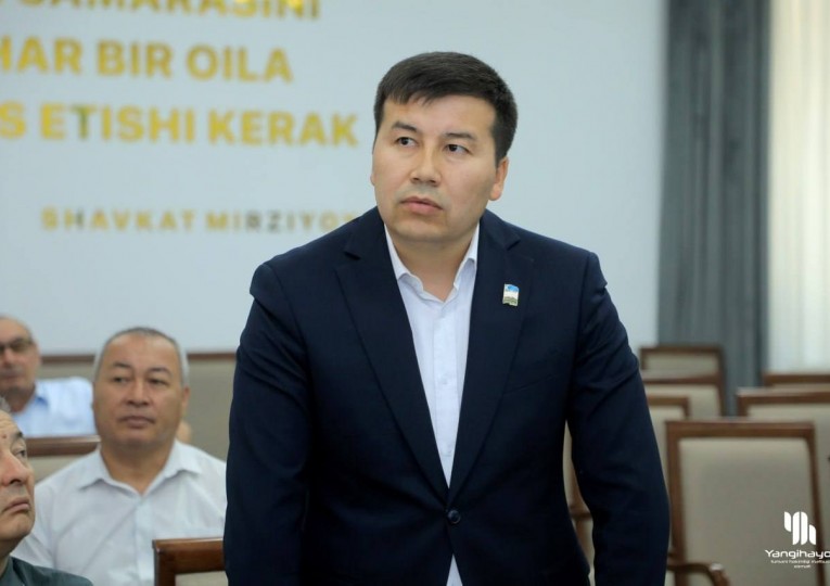 Халқ депутатлари Янгиҳаёт тумани Кенгашининг Иккинчи чақириқ ўн тўртинчи сессияси бўлиб ўтди.