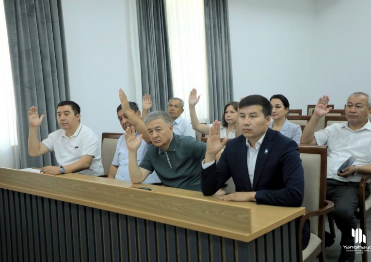 Халқ депутатлари Янгиҳаёт тумани Кенгашининг Иккинчи чақириқ ўн тўртинчи сессияси бўлиб ўтди.