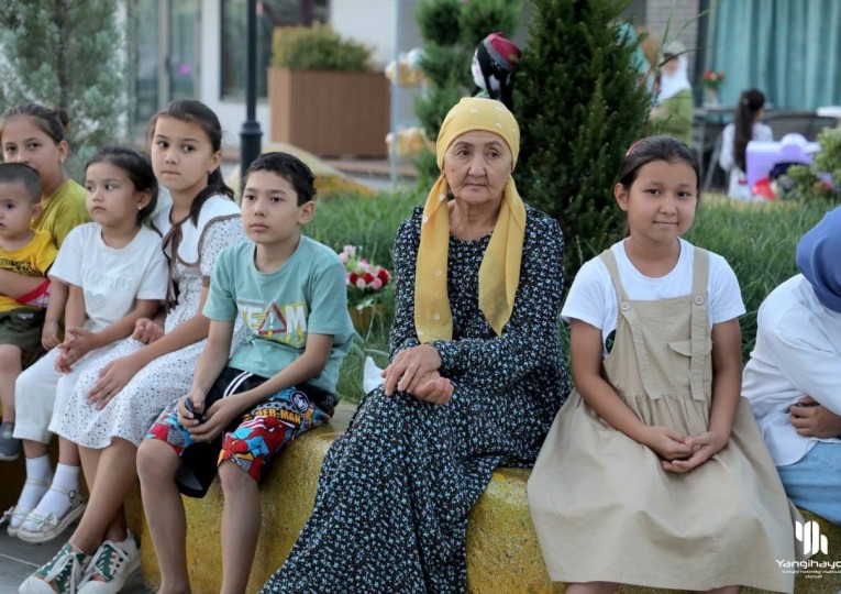 “Yangihayot yoshlarni sevadi” konsert dasturi bo‘lib o‘tdi