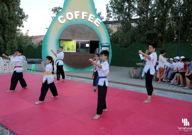 “Yangihayot yoshlarni sevadi” konsert dasturi bo‘lib o‘tdi