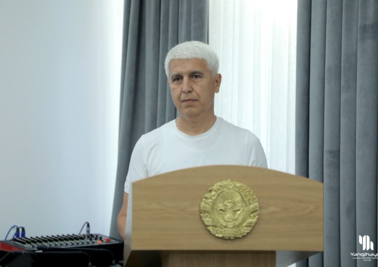 Халқ депутатлари Янгиҳаёт тумани Кенгашининг Иккинчи чақириқ ўн бешинчи сессияси бўлиб ўтди.
