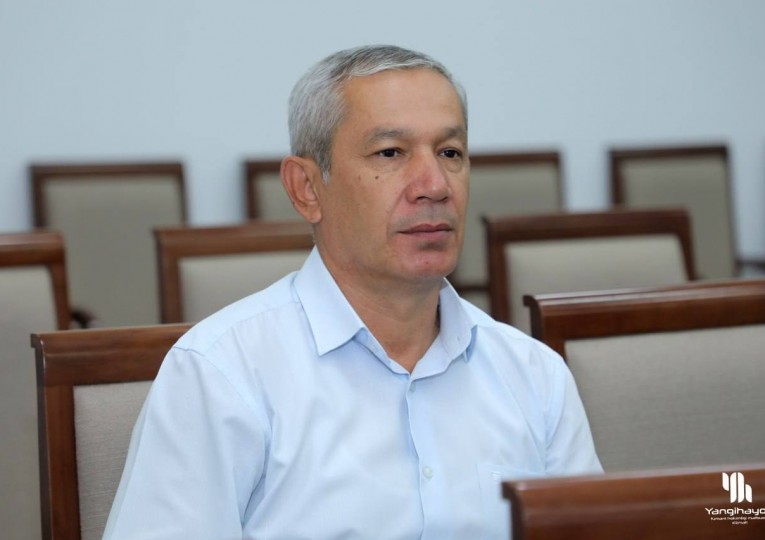 Халқ депутатлари Янгиҳаёт тумани Кенгашининг Иккинчи чақириқ ўн олтинчи сессияси бўлиб ўтди.